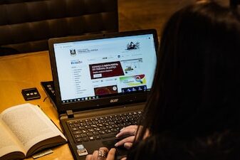 Dell UltraSharp U2718Q Detaylı Monitör İncelemesi