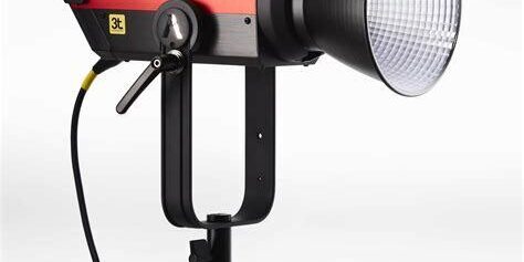 Aputure LS C300d II: Profesyonel Aydınlatma için Yüksek Güçlü LED Aputure LS C300d II: Profesyonel Aydınlatma için Yüksek Güçlü LED