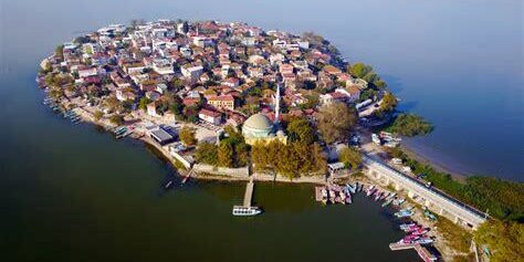 Bursa’nın Yeşil Cennetleri: Uluabat Gölü ve Gölyazı’da Fotoğraf Çekim Noktaları