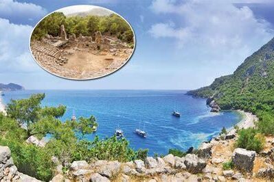 Datça’nın Mavi Sularında Moda Fotoğrafçılığı: Deniz ve Doğanın Buluştuğu Yer
