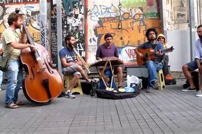Fotoğraf Makinenizle Şehir Melodisi: Sokak Müzisyenleri