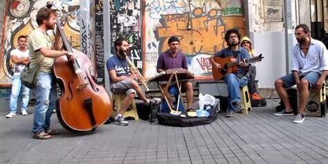 Fotoğraf Makinenizle Şehir Melodisi: Sokak Müzisyenleri