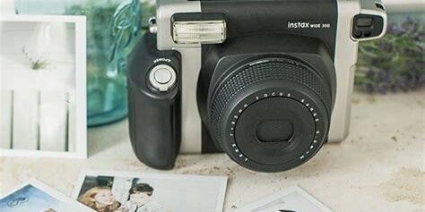 Fujifilm Instax Wide 300: Geniş Format Anında Baskının Keyfini Çıkarın