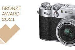 Fujifilm X100V: 2021’de Stil ve Performansı Birleştiren Kompakt Kamera