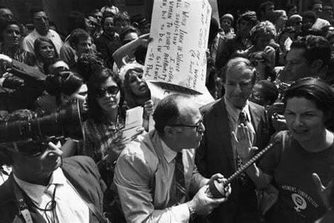"Garry Winogrand"ın Perspektifinden Sokak Hayvanları