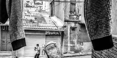 Gece ve Düşük Işıkta Sokak Fotoğrafçılığı: Pratik Tavsiyeler Gece ve Düşük Işıkta Sokak Fotoğrafçılığı: Pratik Tavsiyeler
