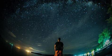 Geniş Açılı Lenslerle Etkileyici Gece Gökyüzü Fotoğrafları