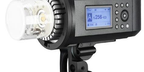 Godox AD600Pro: Dış Mekan Çekimleri için Güçlü ve Taşınabilir Paraflaş