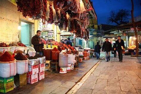 Hanlar ve Çarşılar Fotoğrafçılığı: Geleneksel Alışverişin İzinde