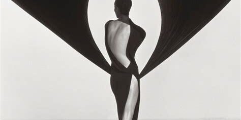 Herb Ritts: Setlerde İkonik Siyah Beyaz Fotoğraflar