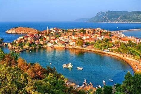 Karadeniz’in Saklı Cenneti Amasra: Düğün Fotoğrafları İçin Romantik Mekanlar