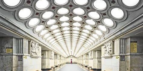 Metro İstasyonları Fotoğrafçılığı: Şehrin Altındaki Hareket
