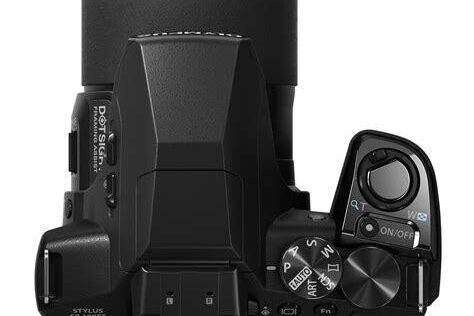 Olympus SP-100EE: Eşsiz Dot Sight Özelliğiyle Aksiyon Çekimleri