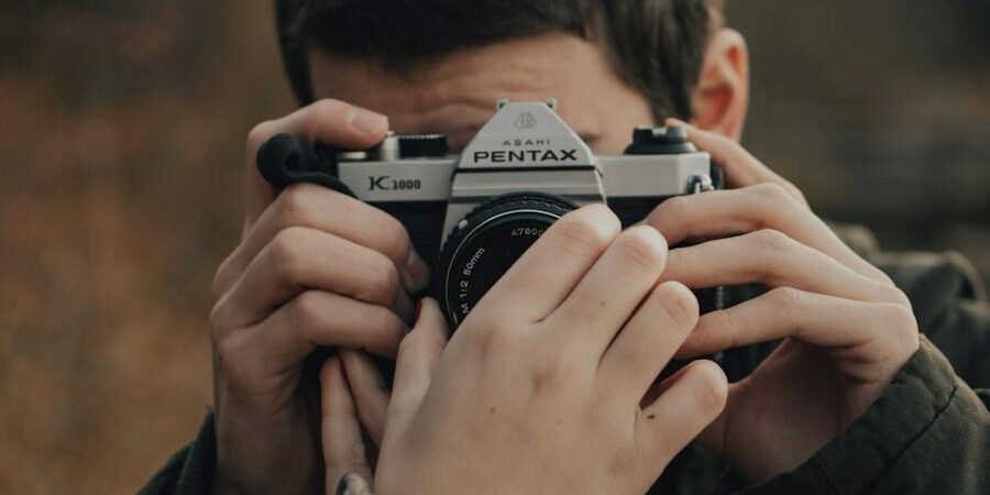 Pentax K-3 III ve Canon EOS 90D: APS-C DSLR Karşılaştırması