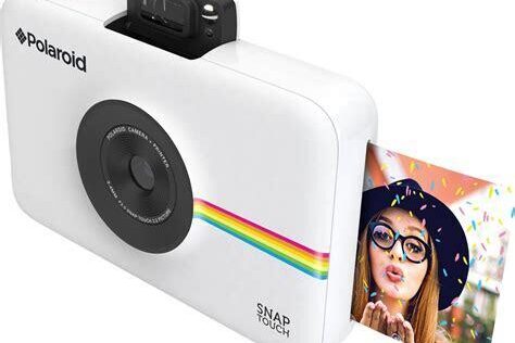 Polaroid Snap Touch İncelemesi: Dijital Ekranın Anında Baskıyla Buluşması