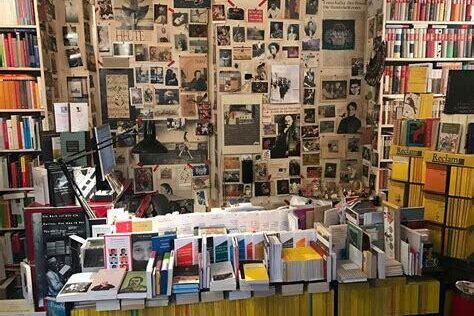 Sokak Kitapçıları ve Edebiyat Fotoğrafçılığı