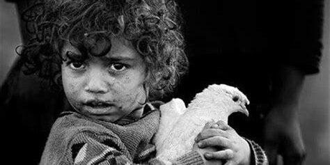 Sokakta Çocuk Olmak: Çocuk Fotoğrafçılığı