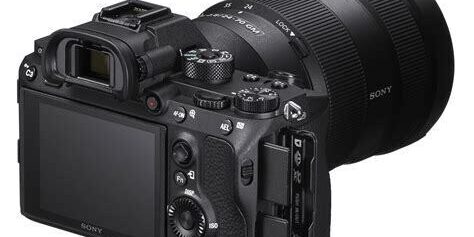 Sony Alpha A7R Mark III: 2022’de Yüksek Çözünürlüklü ve Gelişmiş Aynasız Kamera