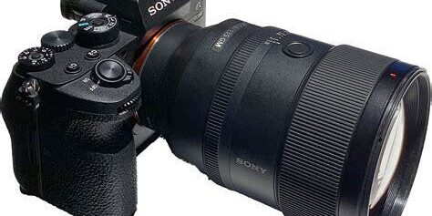 Sony Alpha A7R Mark IV: 2023’te Profesyonel Fotoğrafçılar için Yenilikçi ve Yüksek Çözünürlüklü Aynasız Kamera