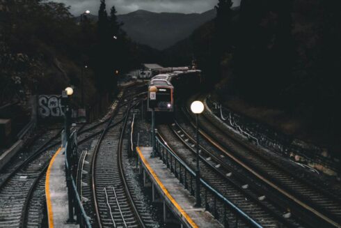 Tren Yolculukları: Rayların Üzerinde Fotoğrafçılık