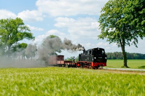 Tren Yolculukları: Rayların Üzerinde Fotoğrafçılık