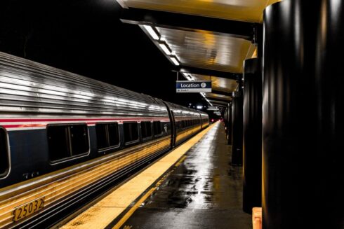 Tren Yolculukları: Rayların Üzerinde Fotoğrafçılık