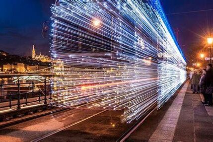 Zamanı Donduran Anlar: Uzun Pozlama ile Soyut Kompozisyonlar