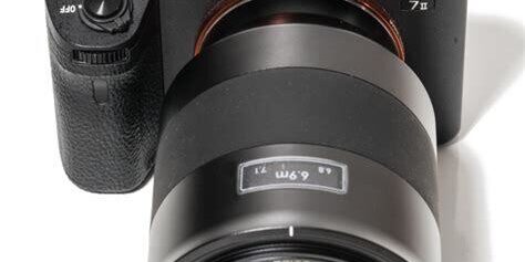 Zeiss Batis 135mm f/2.8 Lens (Sony E)